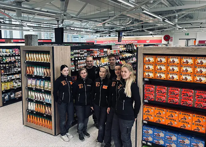 Kuva  K-Market Karjasillan Verstaasta, jonka Hartela rakensi