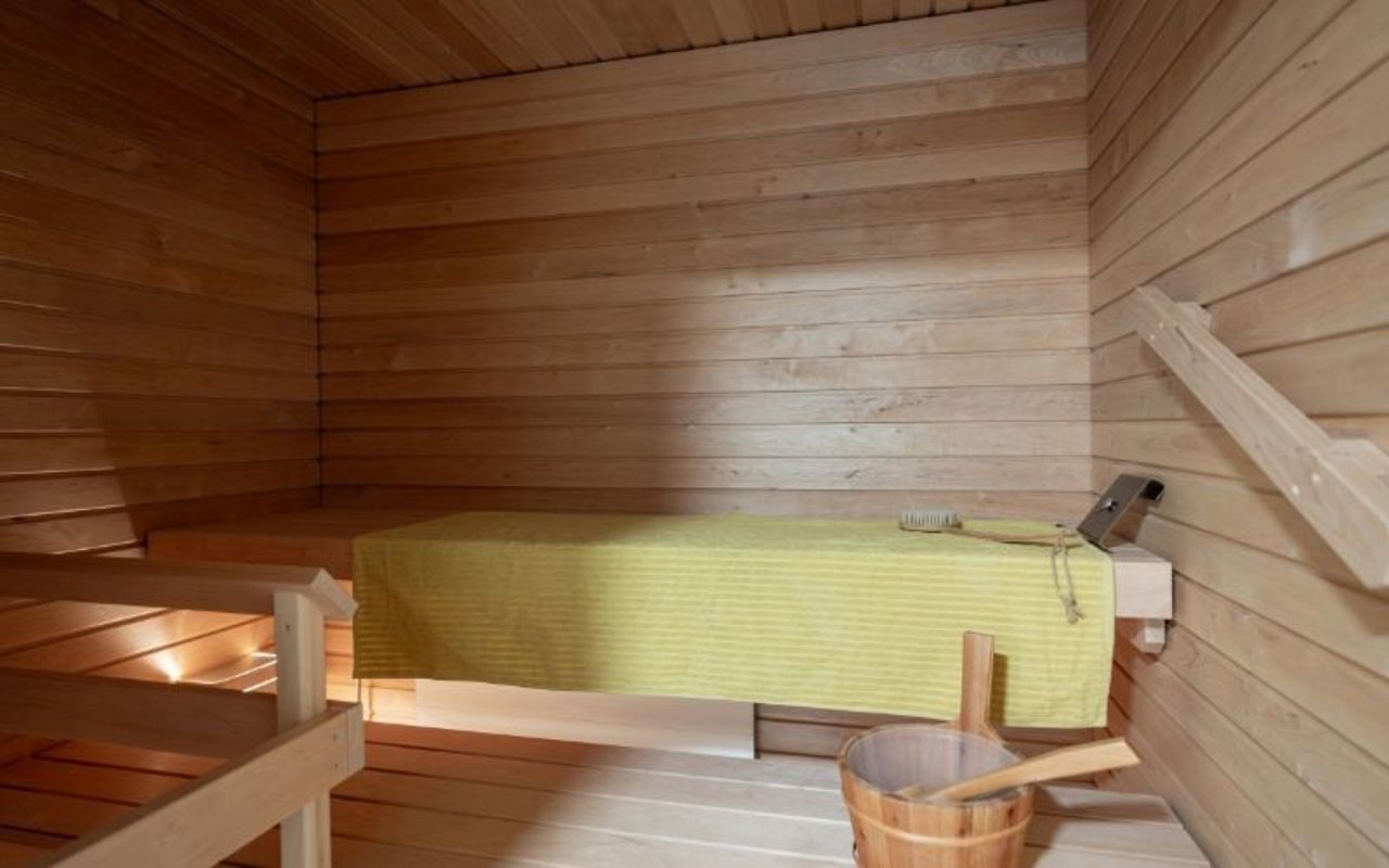 Valokuvanäkymä Lahden Vahva-Jussin Taimen esittelyasunto A1:sen sauna